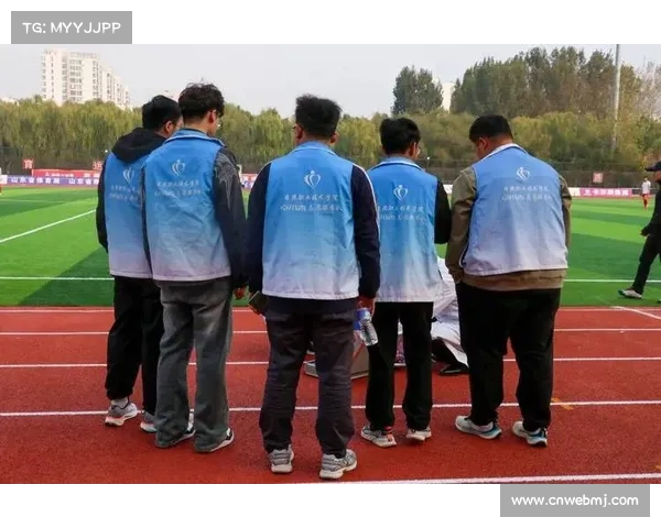 足球公益活动深入社区，俱乐部社会责任受关注